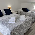 Semesterbostad Historic House-1 Minute To The