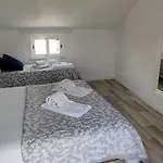 Semesterbostad Historic House-1 Minute To The *