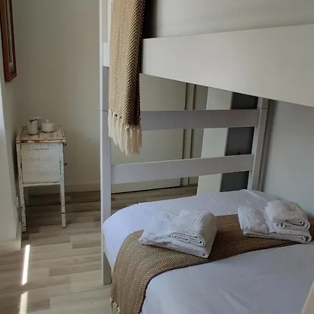 Historic House-1 Minute To The Vakantiehuis