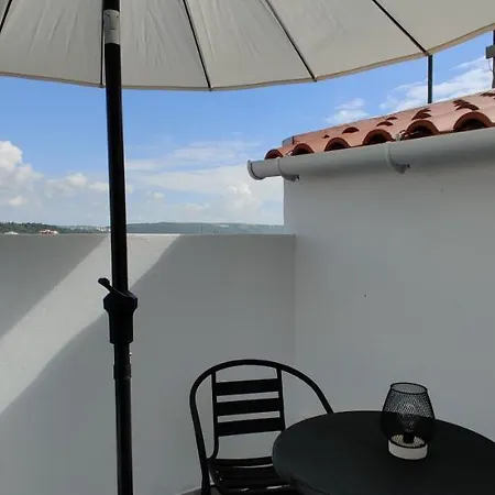 Historic House-1 Minute To The بيت للعطل *